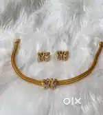 Butterfly chocker with earring