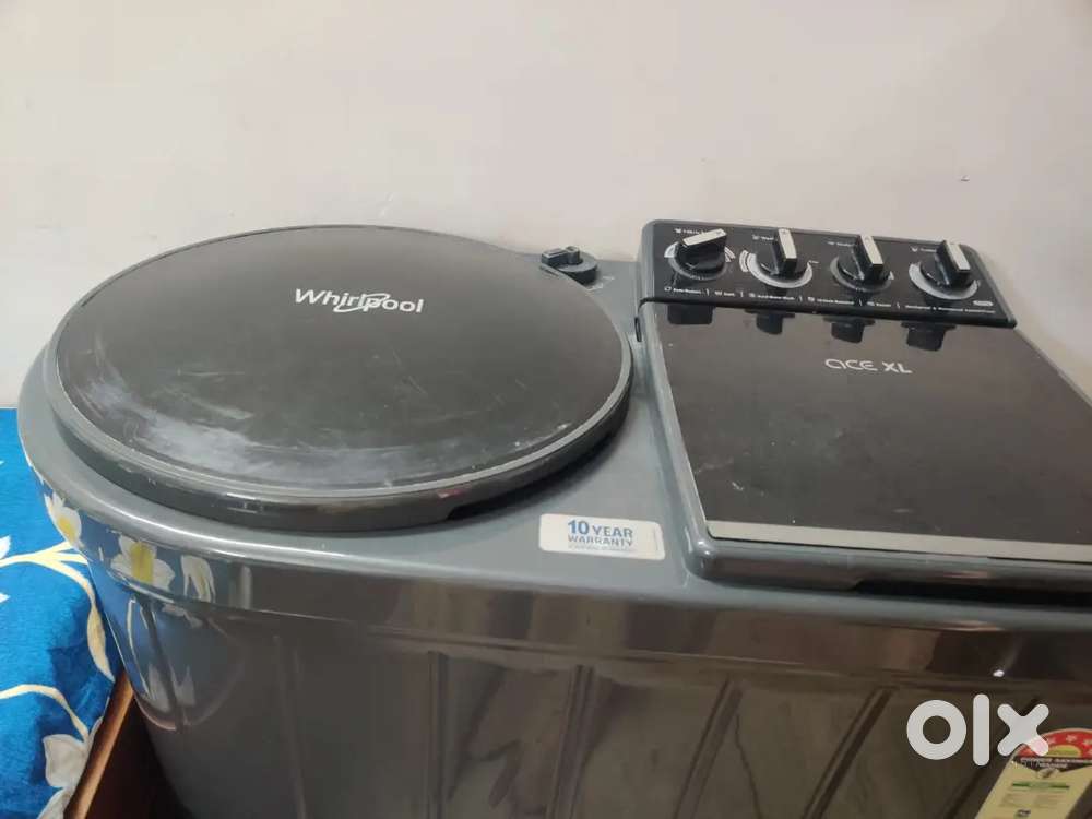 Whirlpool top load semi automatic washing machine