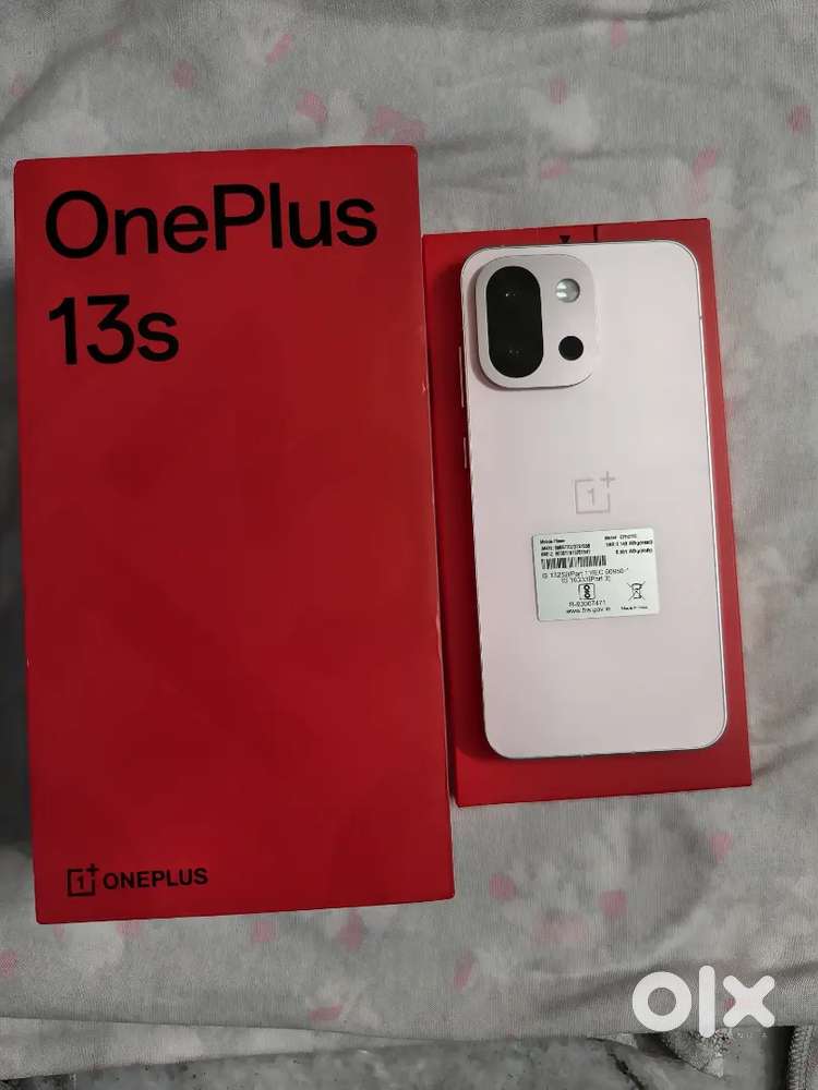 One Plus 13S 12/256 box open only