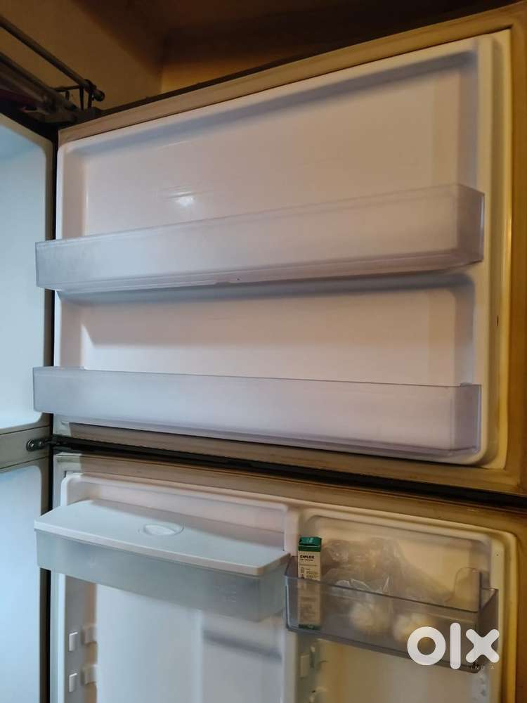 500 litres Samsung fridge with tap