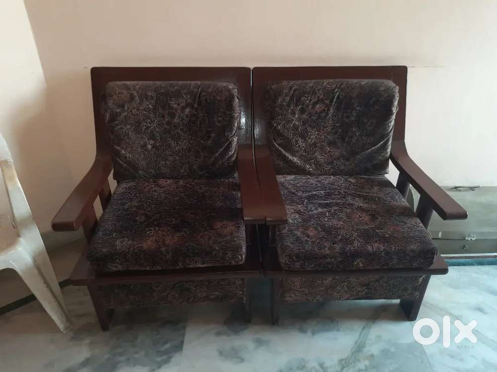 5 seater wooden Sofaset