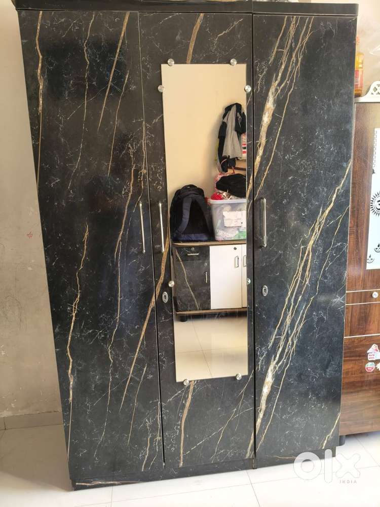 Bed and wardrobe best condition