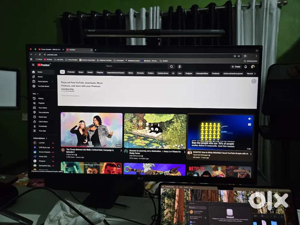 LG UltraFine 80.01 cm (32 inch) 4K Ultra HD IPS Panel HDR10
