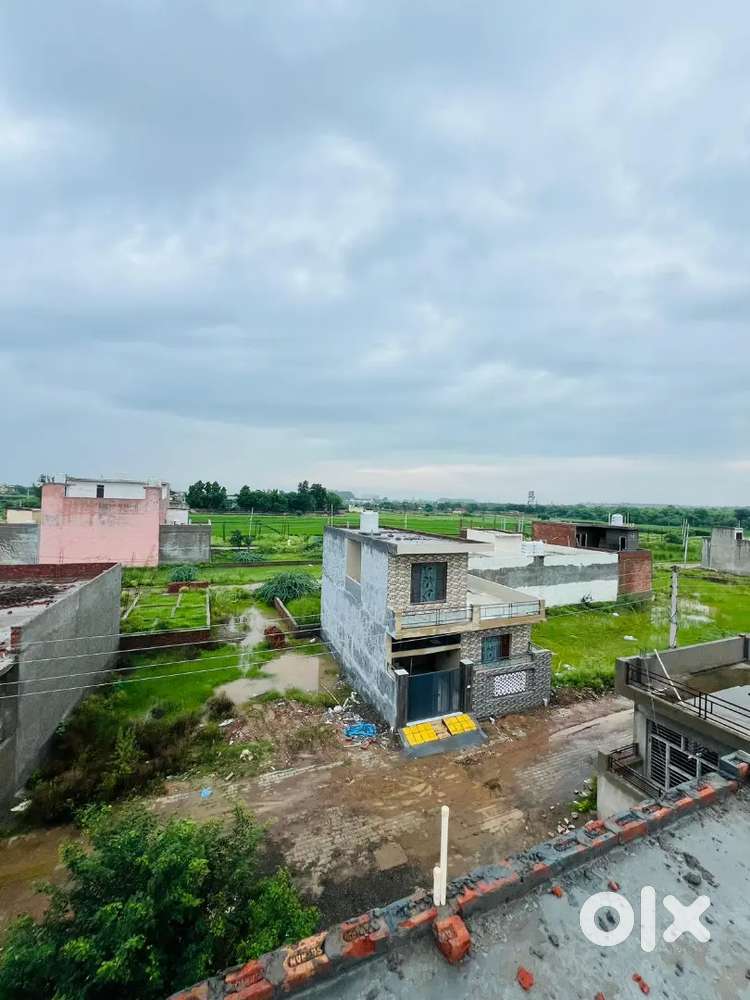 125gaj Corner Plot for Sale in Derabassi Tehsil Road sector 23