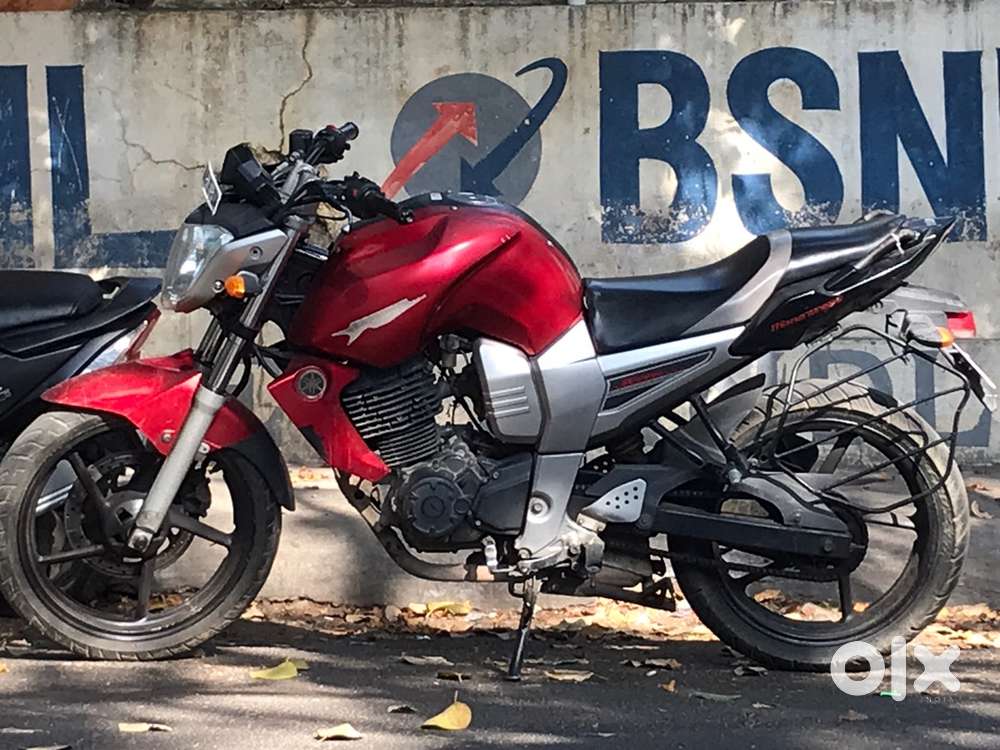 Yamaha bike shell mint condition and exchange with buffed