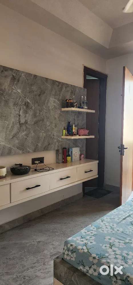 Independent luxurious furnished for women only Contact only on whatsap