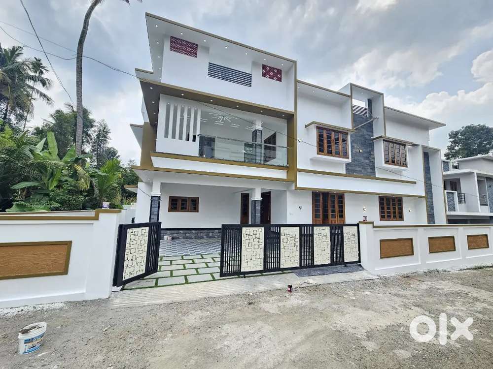 4BHK VILLA FOR SALE IN KAKKANAD PALLIKKARA  KIZHAKKAMBALAM