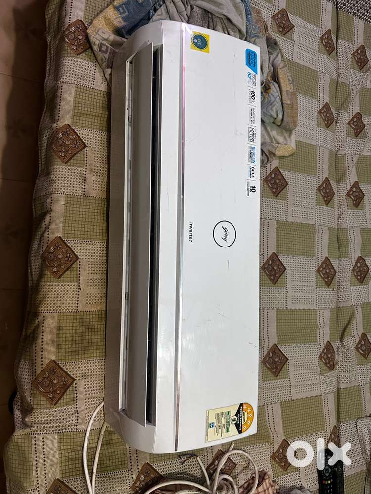 Godrej 1 ton split inverter ac very good condition new generat