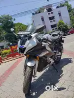 YAMAHA R15