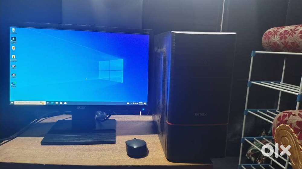 Custom Built Desktop PC (Intel 3.2GHz, 8GB RAM, 240GB SSD) + 20 Acer