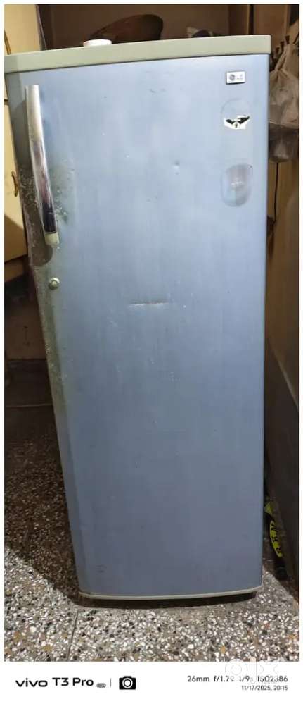275 L LG fridge