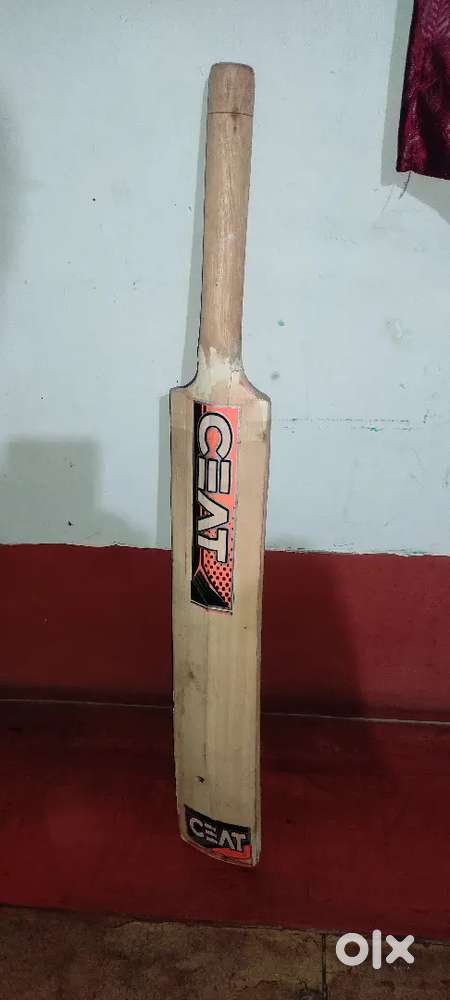 CEAT cricket bat