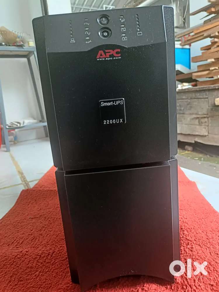APC  Smart UPS 2200UX