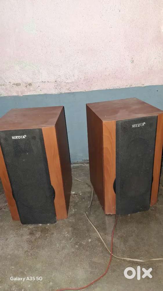 Sale Two pare Box MEDIA COMPANY