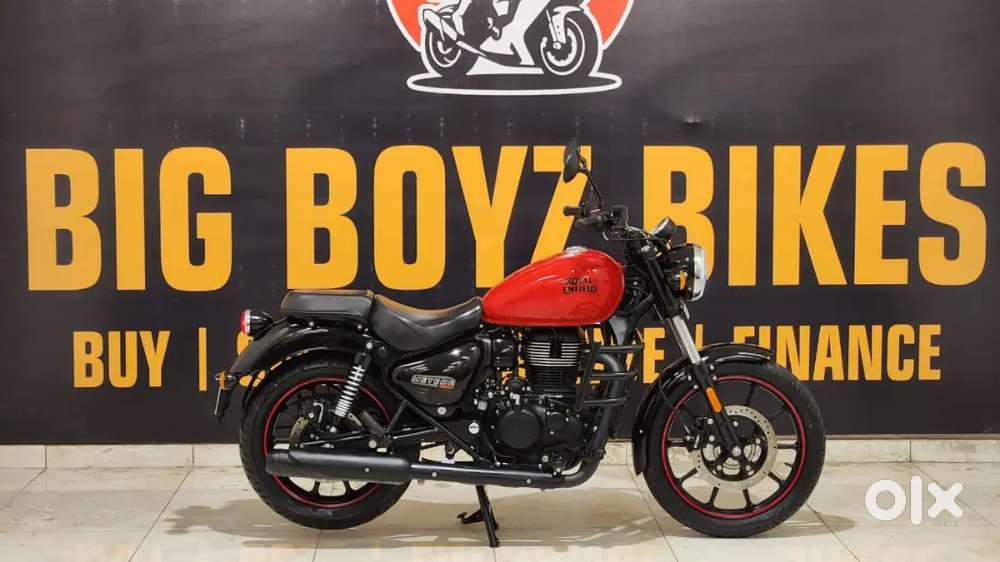 Royal Enfield meteor fireball red