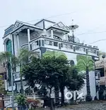 First floor sec 17 huda Govt/service sector preferred