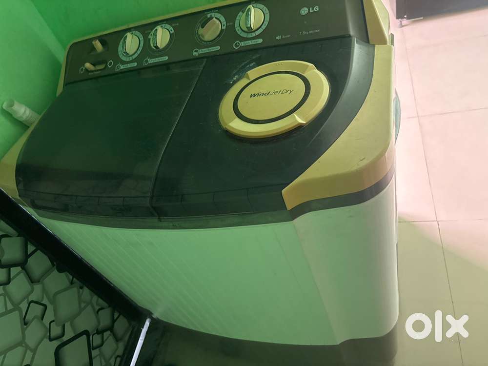 Iron hydraulic bed with matters and haier fridge and LG wahing machine