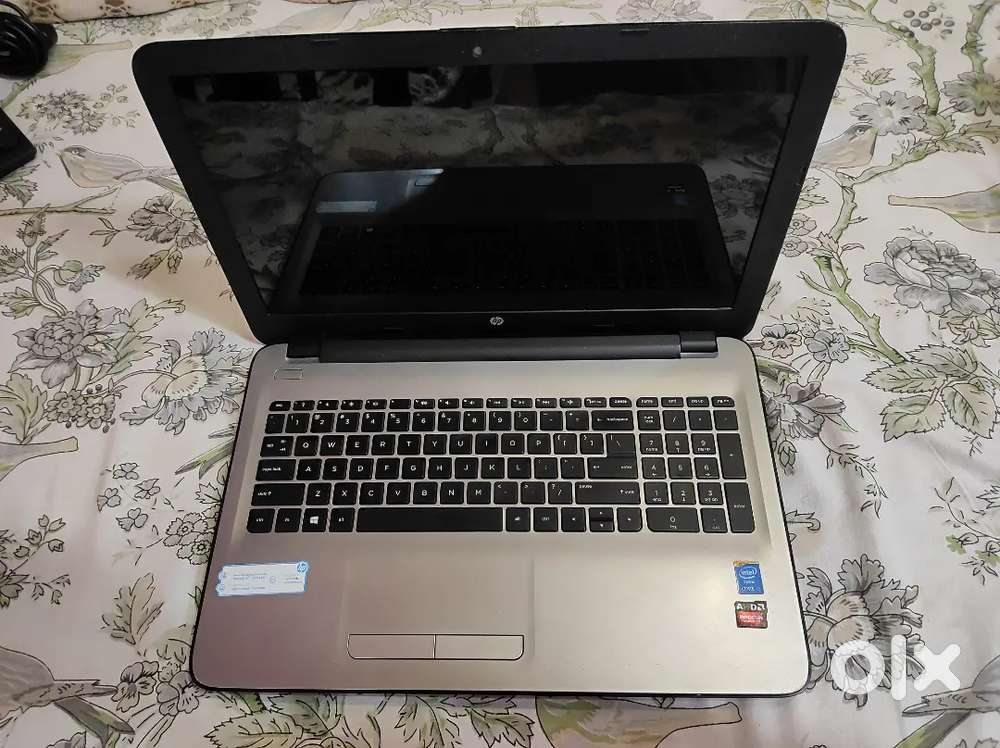HP i3 Laptop, 8GB RAM, 240GB SSD, 2GB Intel 2GB AMD Radeon