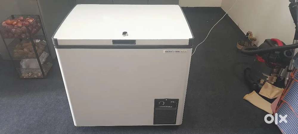 Voltas convertible freezer (205 L)