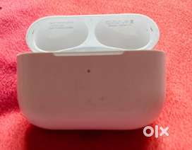 Apple Airpods pro charging Case