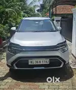 Kia Carens 1.4 Prestige Plus Turbo 7 STR, 2022, Petrol
