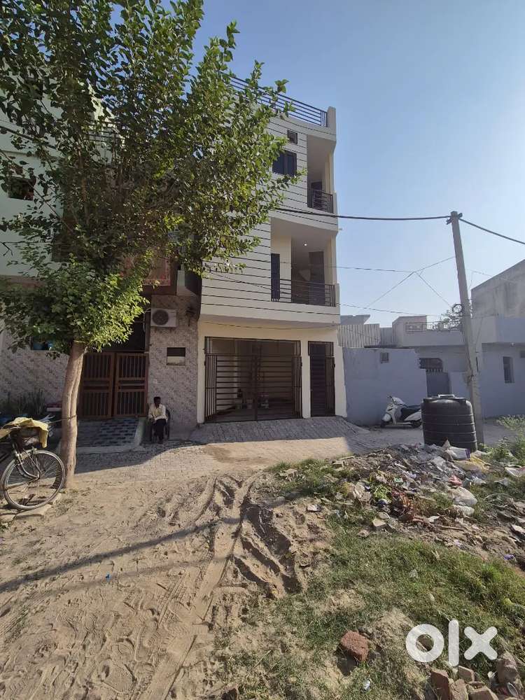 Brand new 2 room set. Fully furnished. Ac. Gizzard.bed.metress