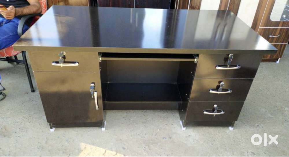 2.5x5 Huge size director table  Free Home delivery
