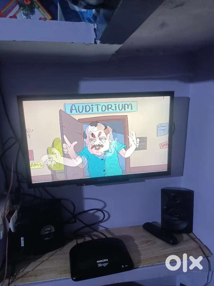 Sony 24 inch led best hai mast abhi tak ek bhi mistri k pass nahi gyi