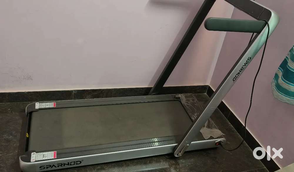 Sparnod STH-3000 (4 HP) 2 in 1 Folding Smart Treadmill