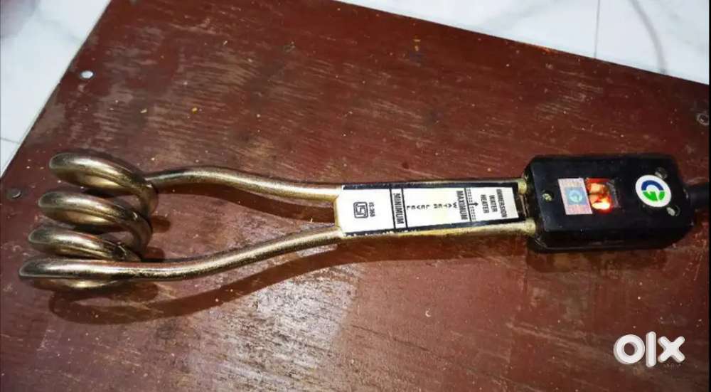 Crompton Greaves Immersion Rod – 1000W  Good Condition