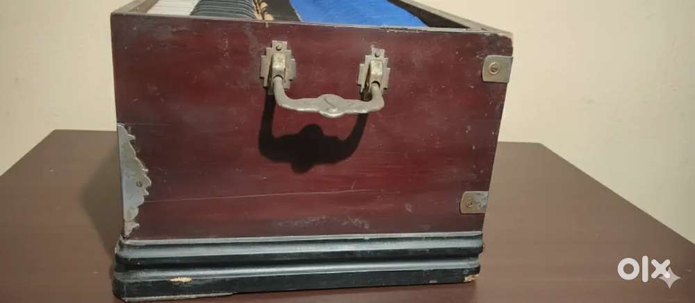“Perfect Working Harmonium – Original Sound – Urgent Sale”