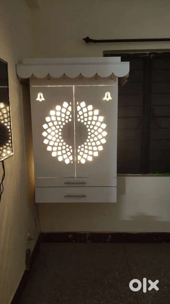 Cupboard dressing table deewan TPA surekh and wardrobe table