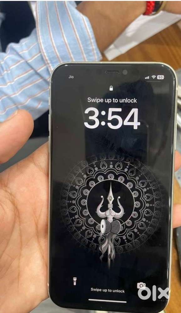 I phone 11 ( 128Gb)