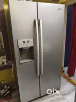 side by side door fridge  567ltr capacity..good working condition