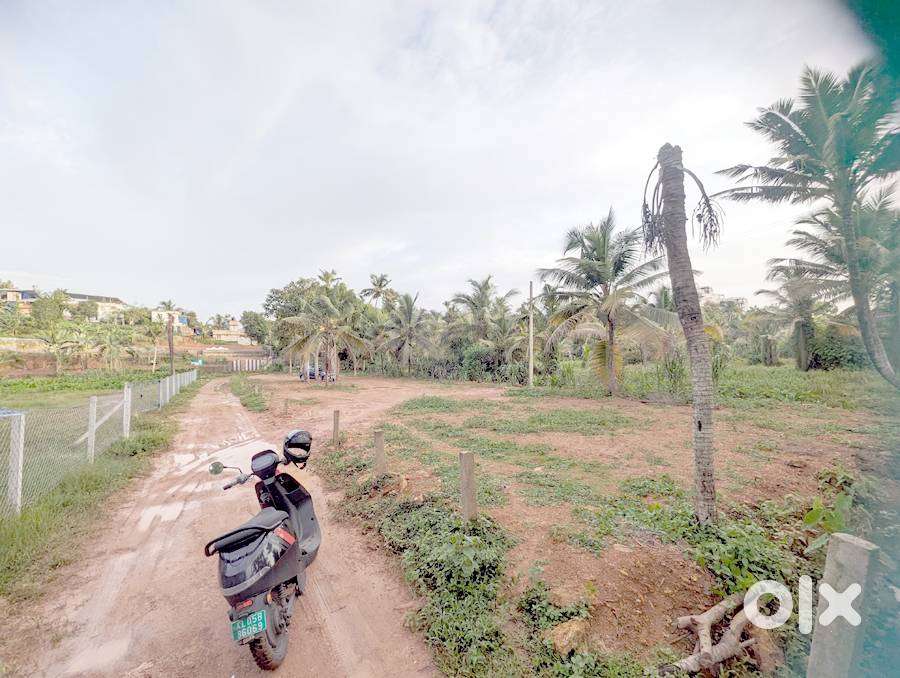 Land 8 cent near KK road Kalathilpady 3.5 l;akh/cent