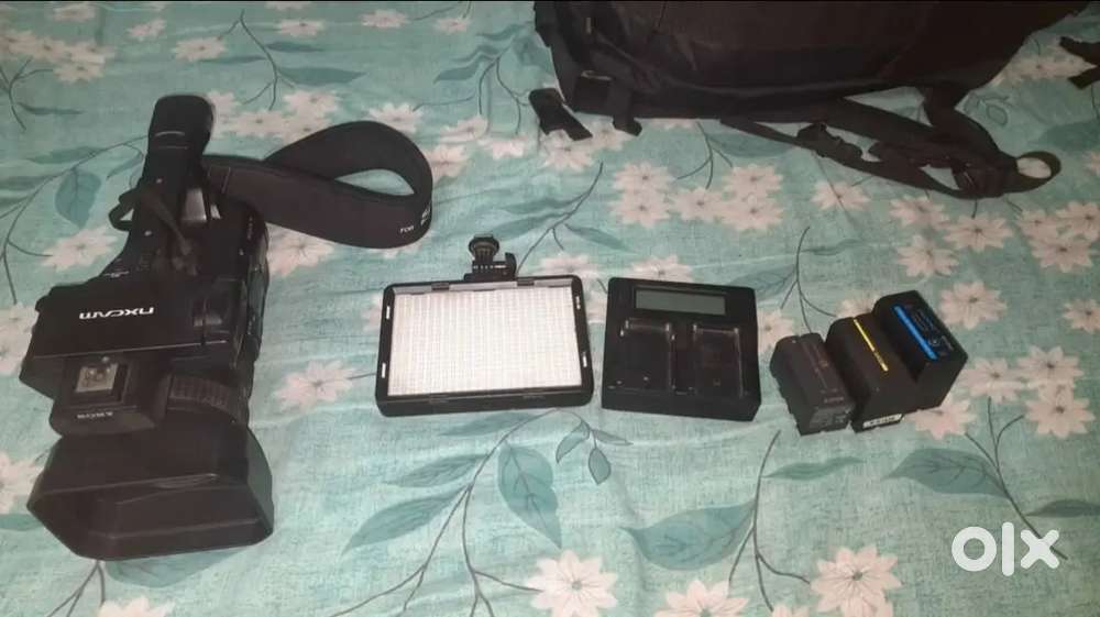 SONY NX100