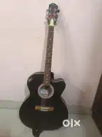 Selling my Matt Black Guitar . It is in fully working codition .