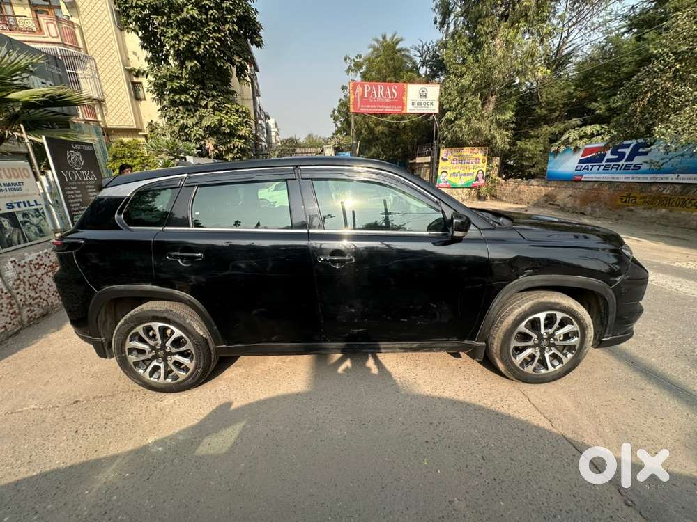 Maruti Suzuki Grand Vitara 2023 Petrol Well Maintained