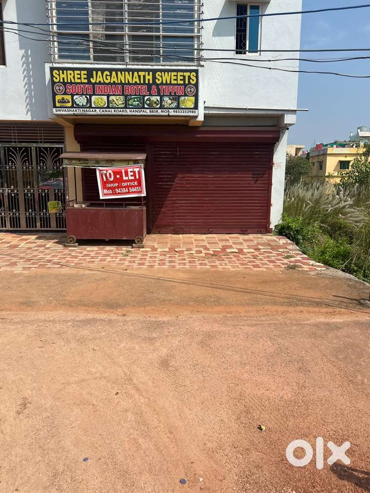 1150sqft ground floor open hall in hanspal