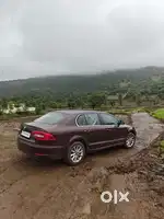 Skoda Superb Elegance 1.8 TSI Petrol | 2014 Facelift | Manual