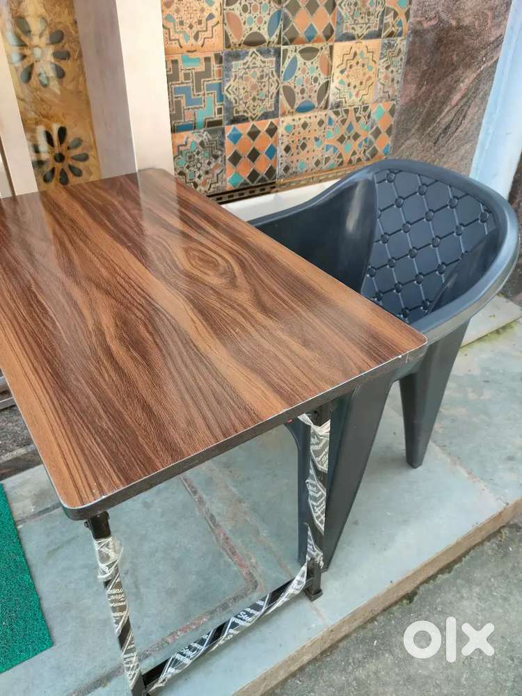Folding Study table & chairs