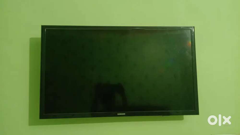 32 inch disc TV of Samsung in working condition in with high quality
