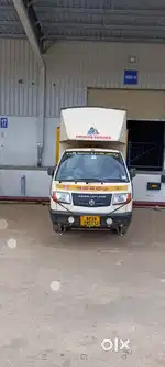 Ashok leyland box vehicle