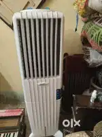 8000 rupee