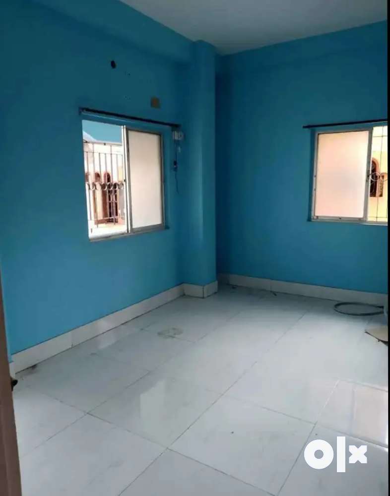 Colour A 1RK Available for rent at Dum Dum Metro local