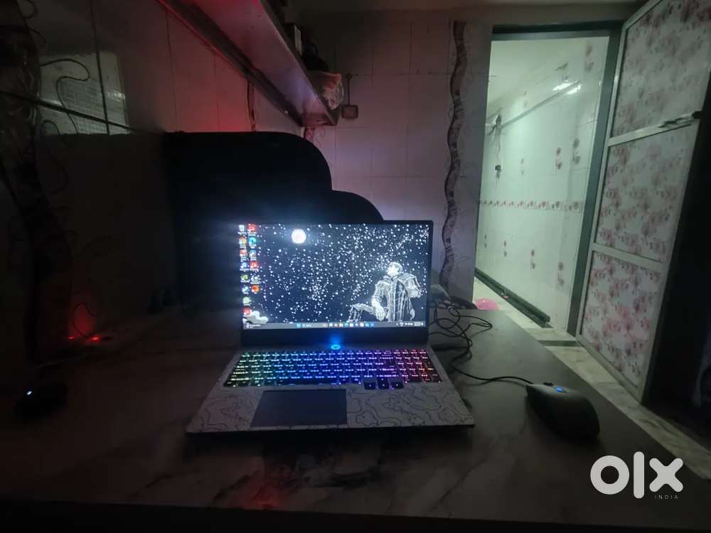 Lenovo LOQ Ryzen 7 250  RTX 5050 8GB  24GB RAM  1TB SSD