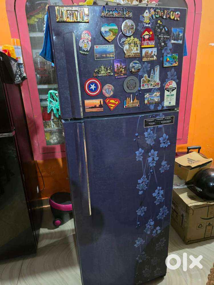 Double Door Fridge For Sell in working condition