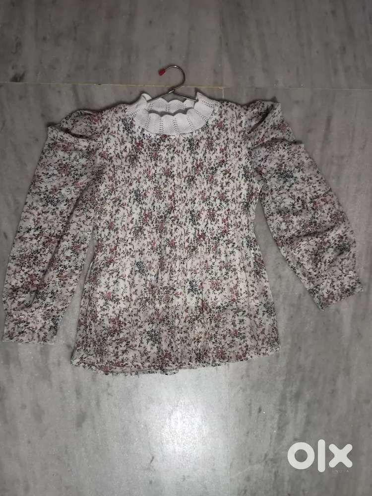 White colour top