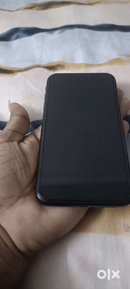 iPhone XR well maintained and excellent condition