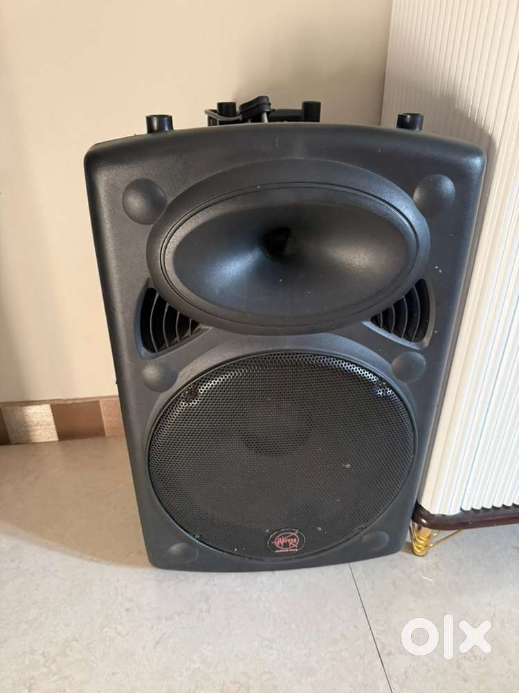 AERONS Portable PA Speaker – Excellent Condition